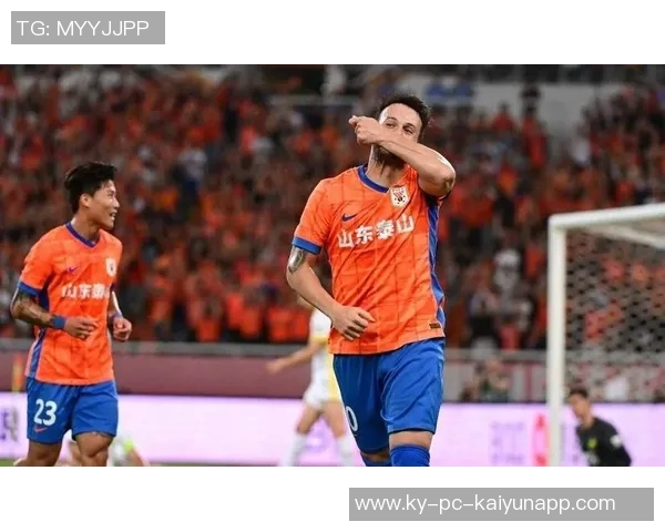 法比奥末轮狂揽四球逆袭夺金靴瓦科紧随其后收获亚军 法比奥末轮狂揽四球逆袭夺金靴瓦科紧随其后收获亚军