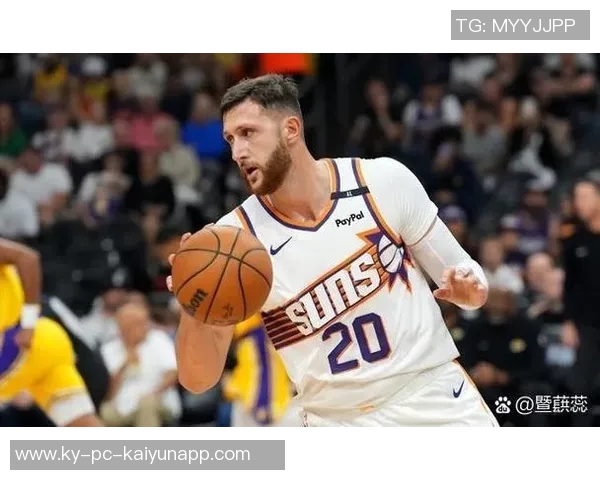 布克谈胶着比赛的重要性坚持不懈的精神是球队成功的基石