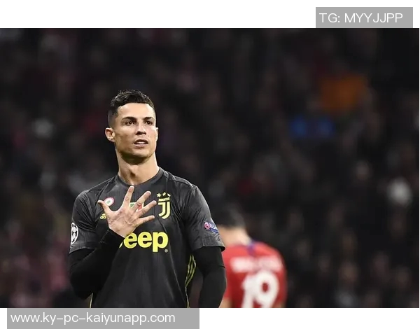 内维尔批评内托表现缺乏杀手本能难以比肩阿扎尔