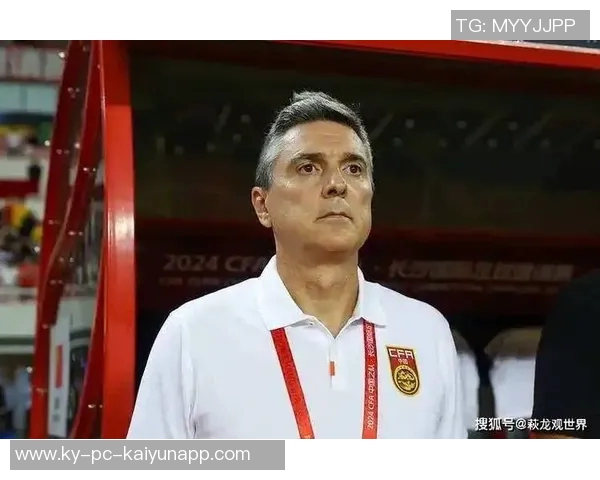 李新翔因伤未能入选U22国足西征阵容26名球员随队出发