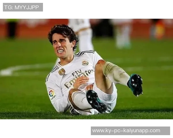 拜仁签下冈比亚18岁前锋恩迪亚耶进行租借仅参与一线队训练